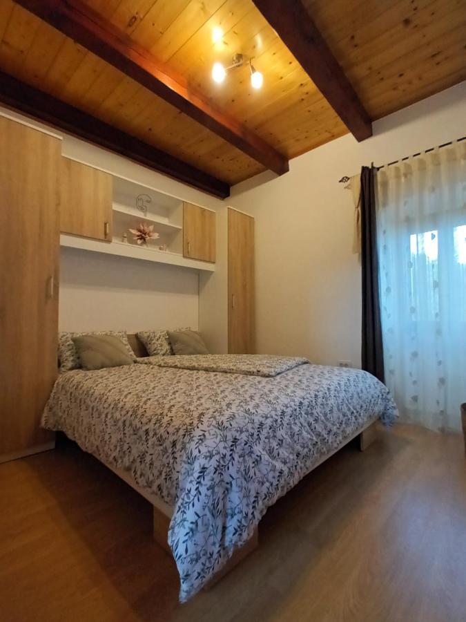 Guesthouse Marija Potpićan Екстериор снимка